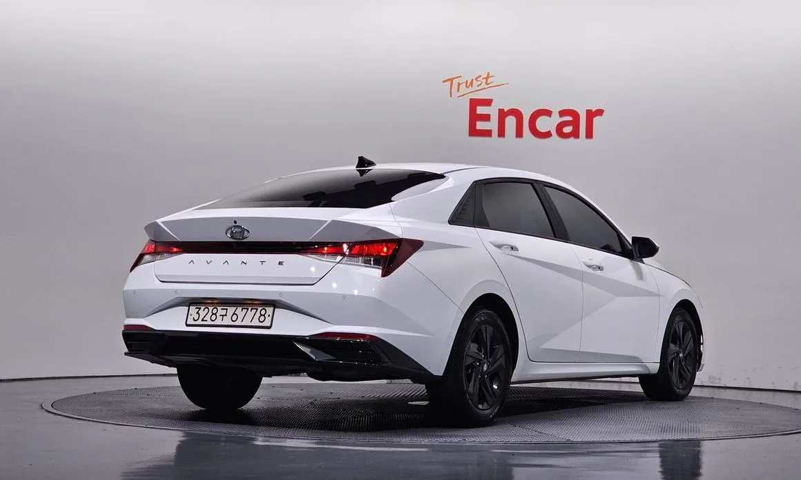 Hyundai AVANTE — фото 2