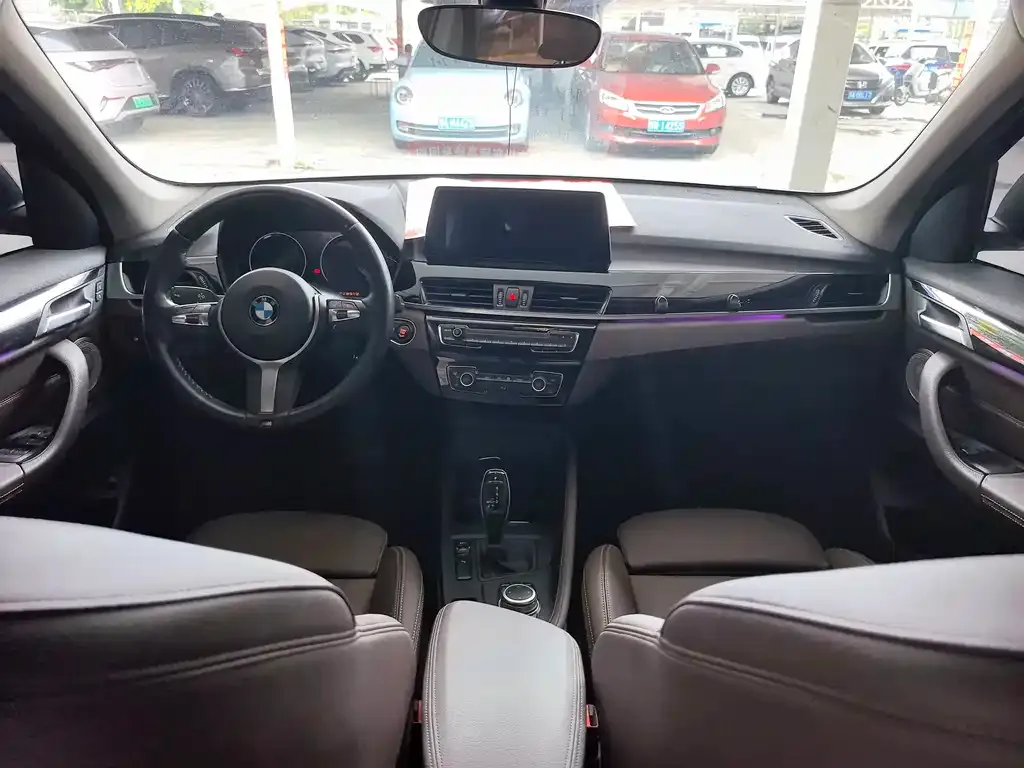 BMW X1 — фото 9