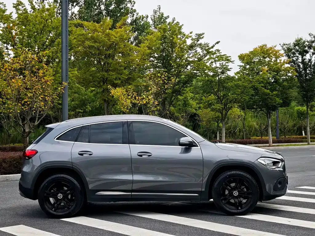 Mercedes-Benz GLA — фото 9