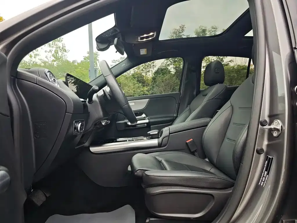 Mercedes-Benz GLA — фото 6