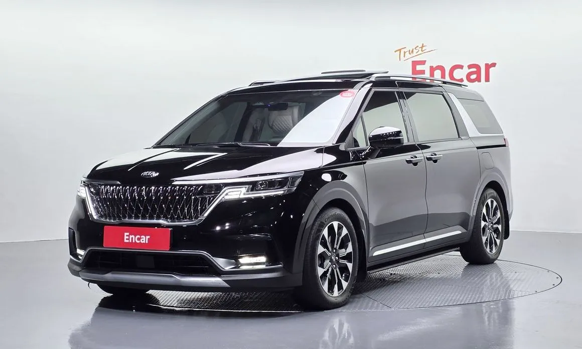 Kia Carnival — фото 1