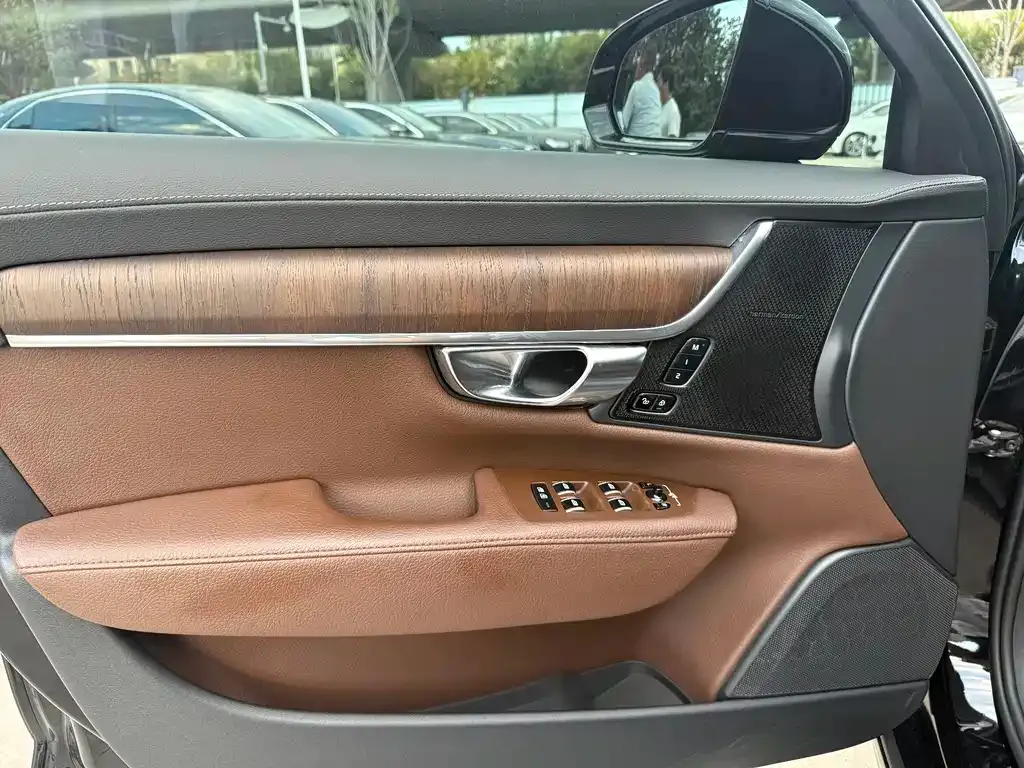 Volvo S90 — фото 7
