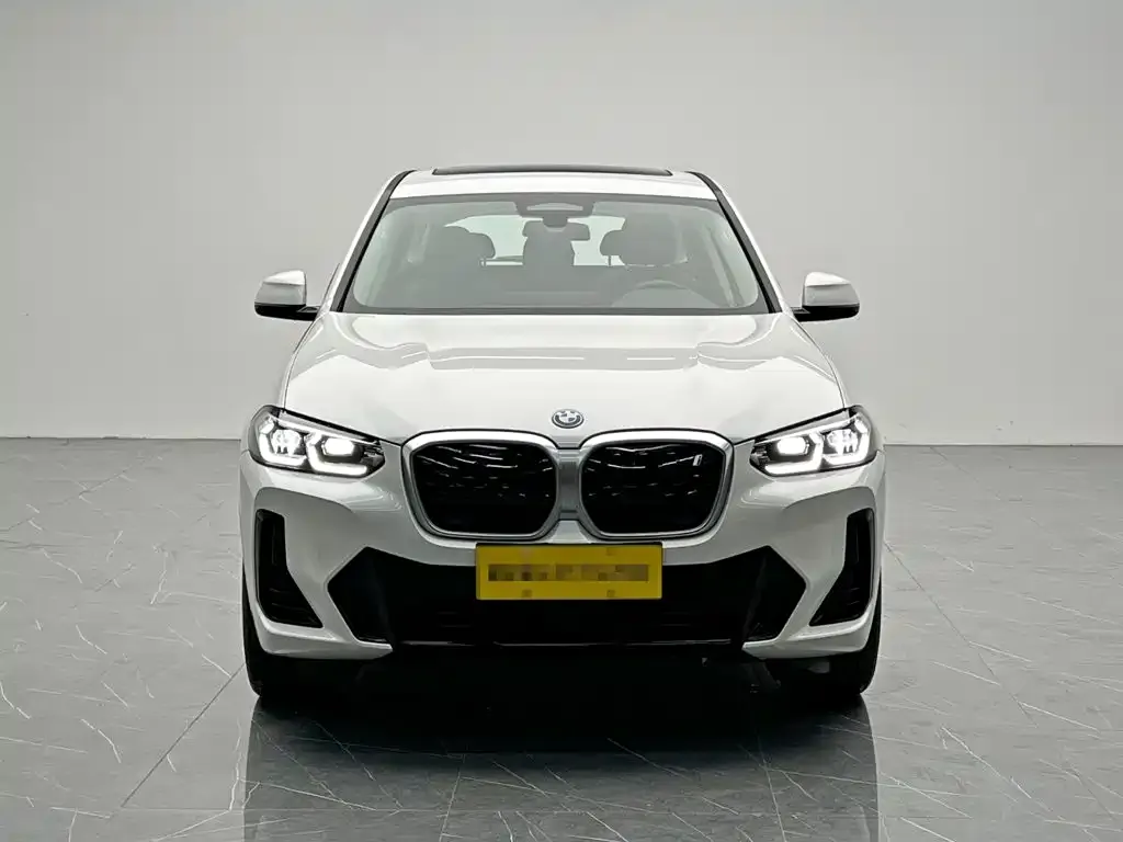BMW iX3 — фото 4