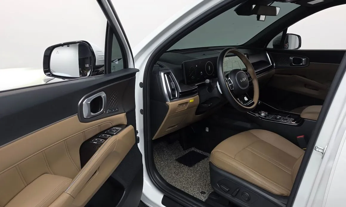 Kia Sorento — фото 9