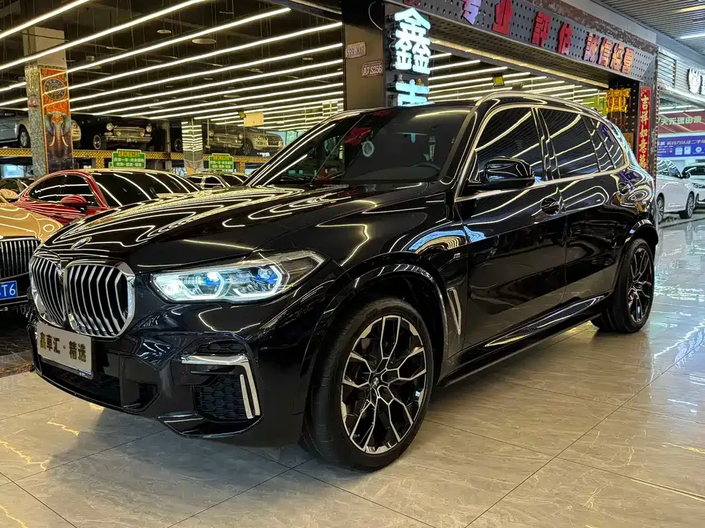 BMW X5 — фото 1