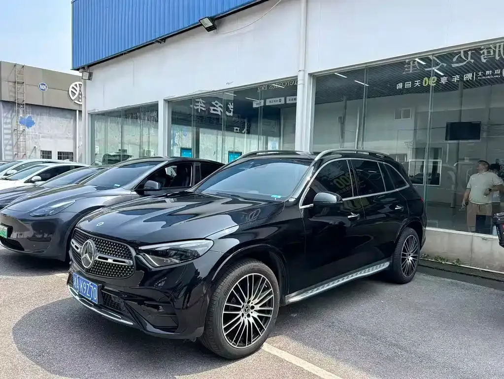 Mercedes-Benz GLC — фото 1