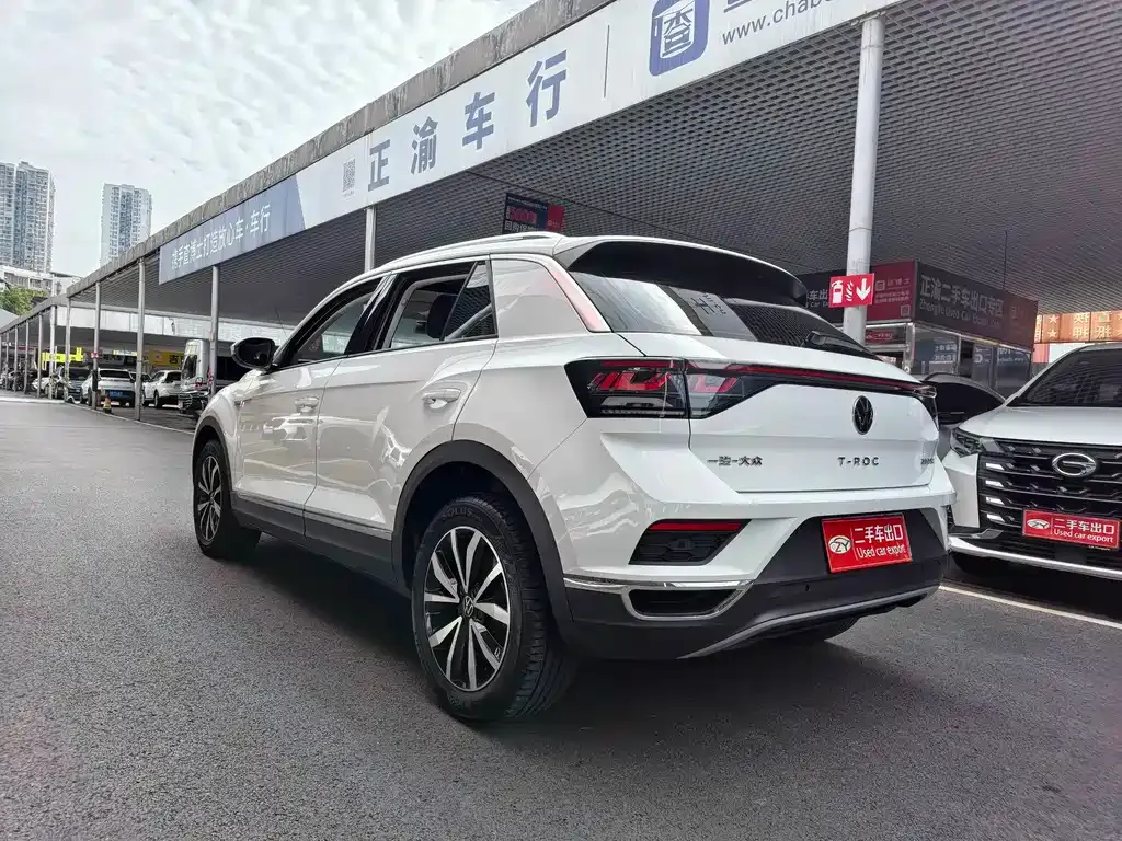 Volkswagen T-Roc — фото 4