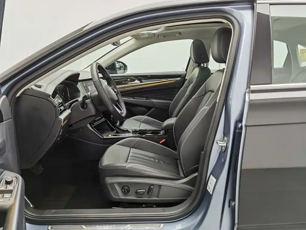 Volkswagen Passat — фото 10