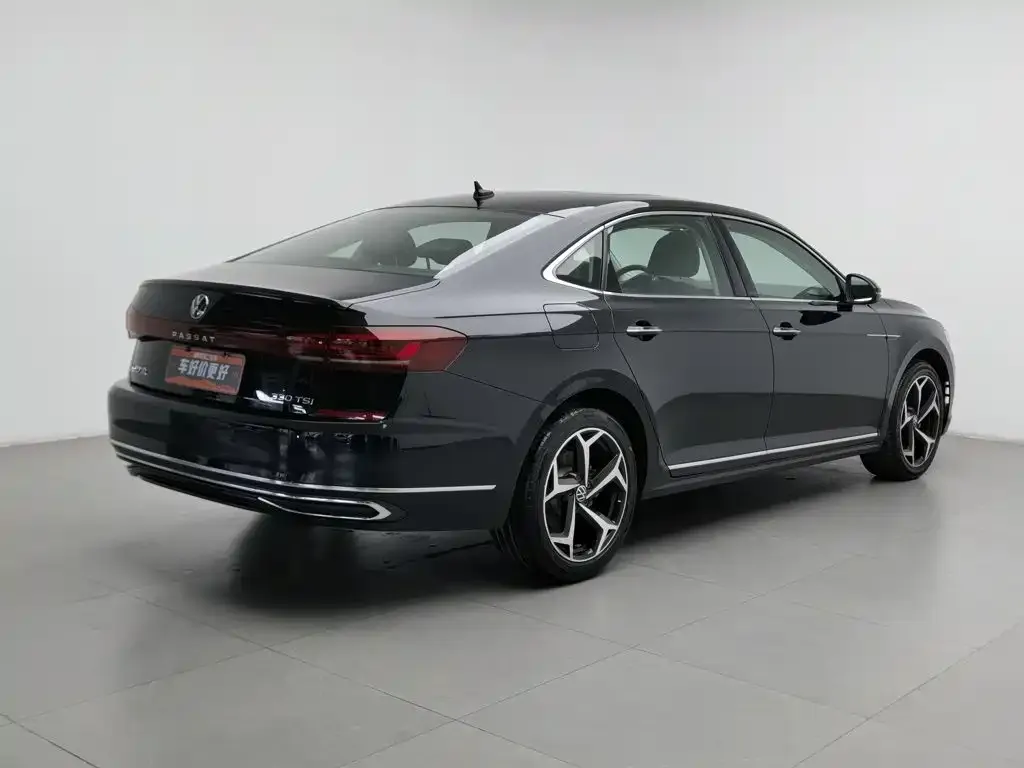 Volkswagen Passat — фото 8