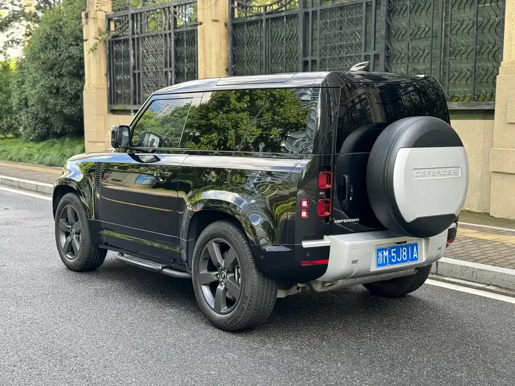 Land Rover Defender — фото 8