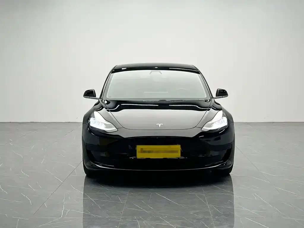 Tesla Model 3 — фото 4