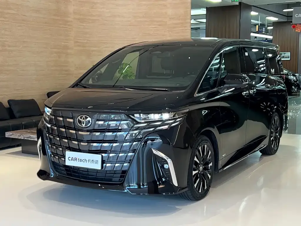 Toyota Alphard — фото 1