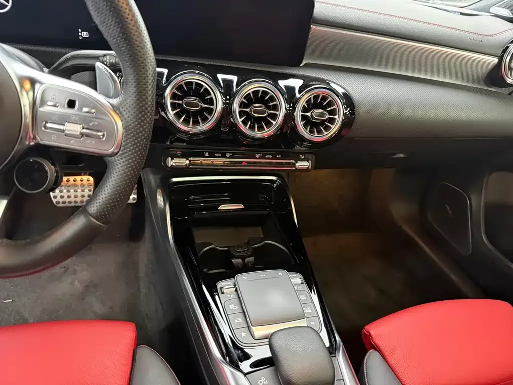 Mercedes-Benz A-Class AMG — фото 9