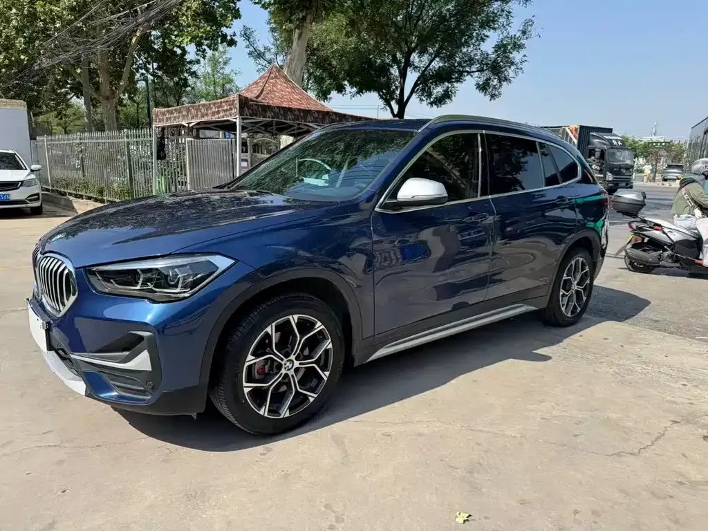 BMW X1 — фото 1
