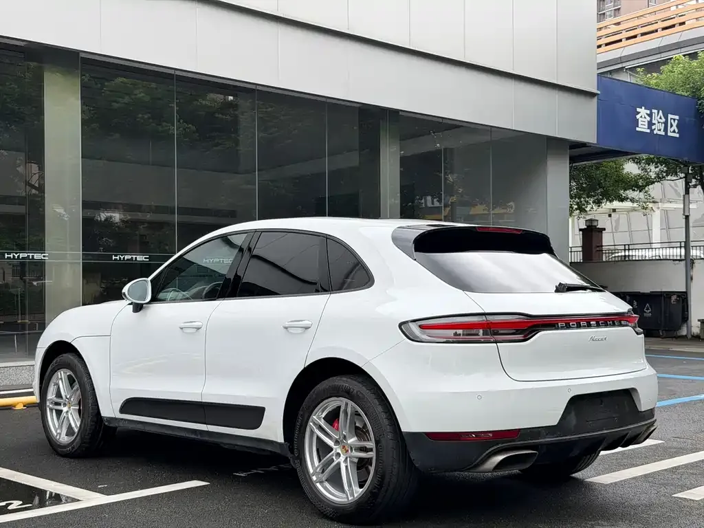 Porsche Macan — фото 6