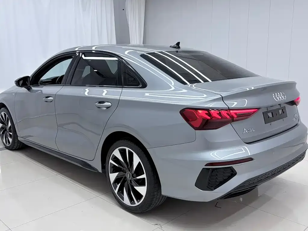 Audi A3 — фото 8