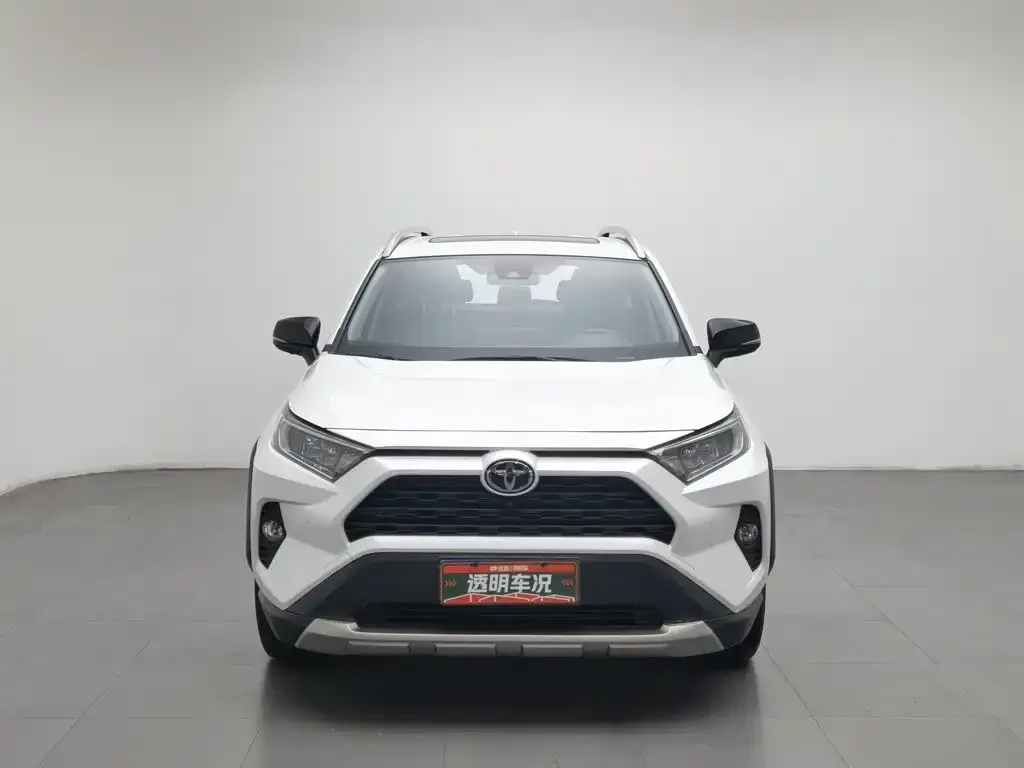 Toyota RAV4 — фото 2