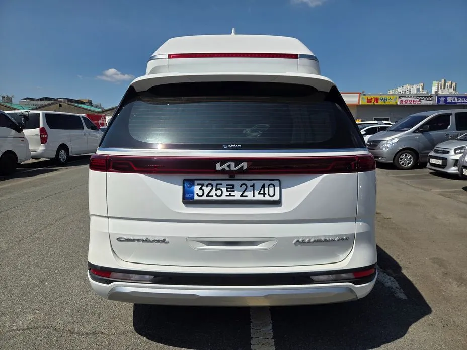 Kia Carnival — фото 5