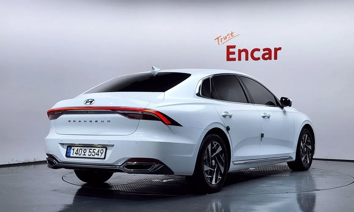 Hyundai Grandeur — фото 3