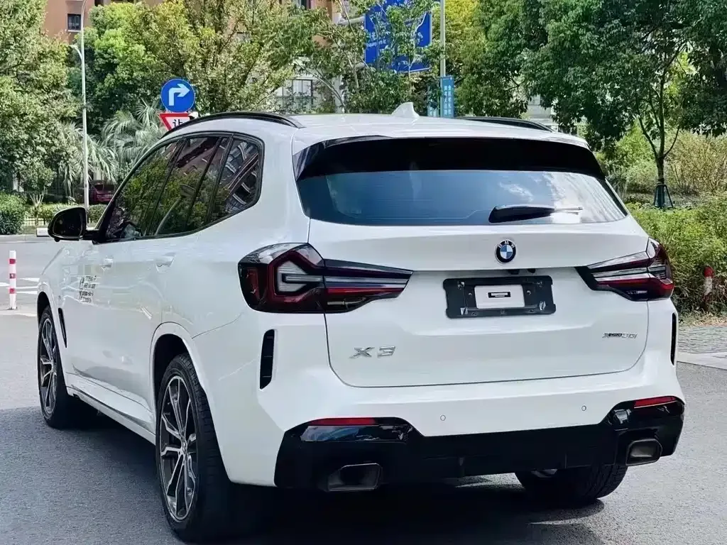 BMW X3 — фото 9
