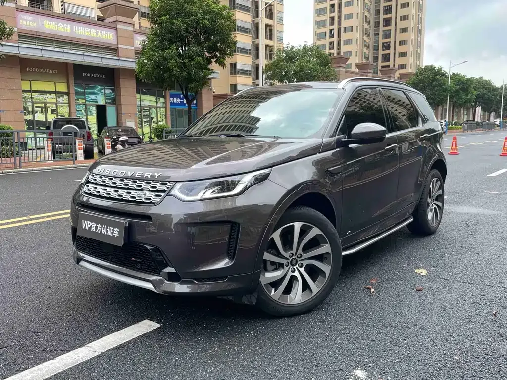 Land Rover Discovery Sport — фото 1