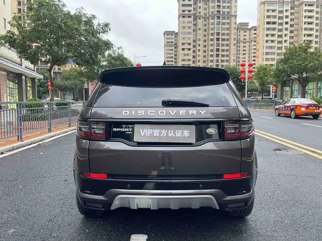 Land Rover Discovery Sport — фото 8