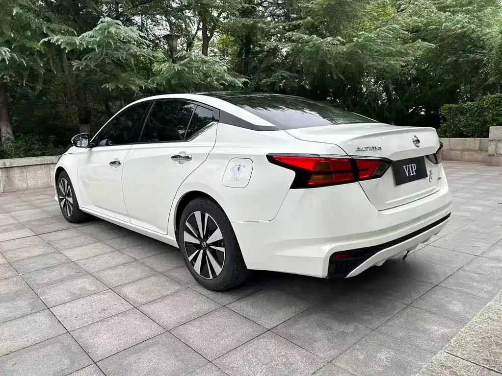 Nissan Teana — фото 4