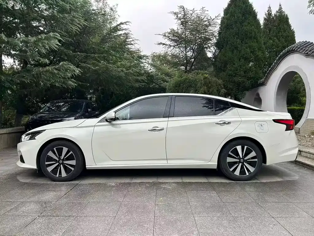 Nissan Teana — фото 8