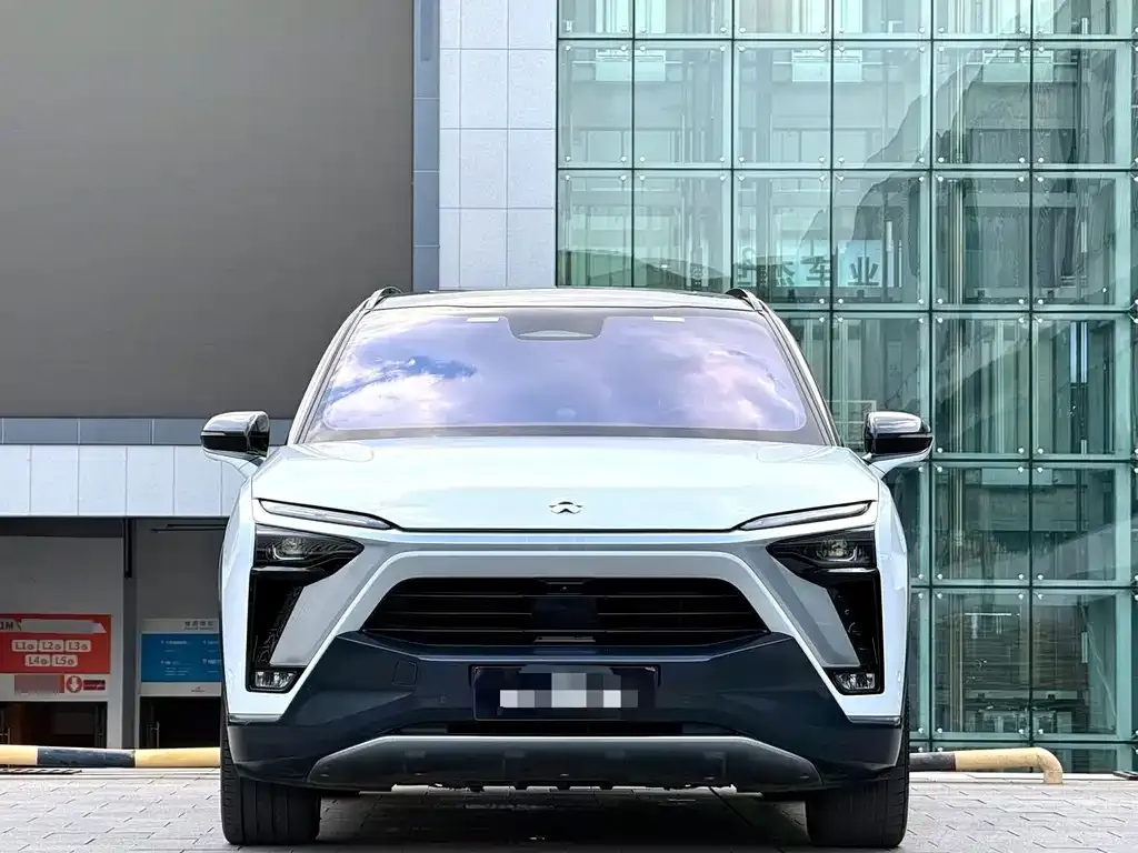 NIO ES8 — фото 4