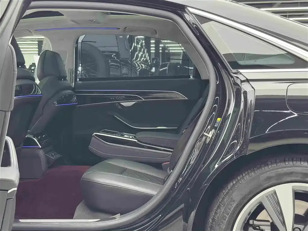 Audi A8 New Energy — фото 5