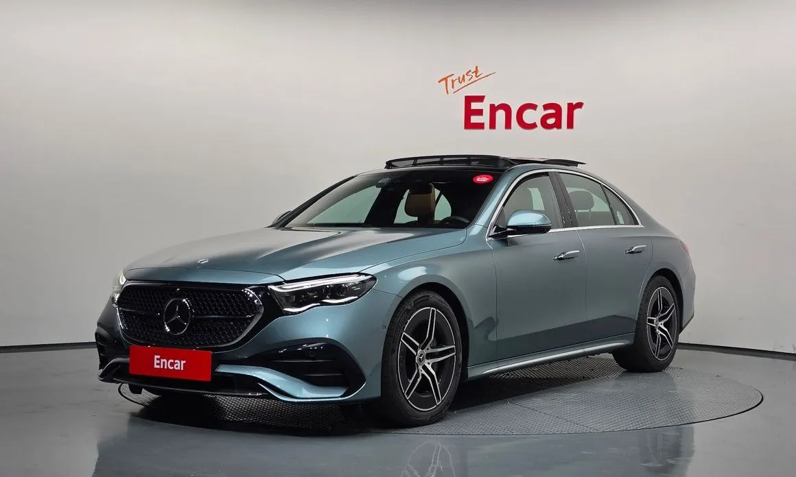 Mercedes-Benz E-Class — фото 1