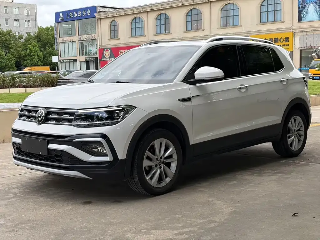 Volkswagen T-Cross — фото 1