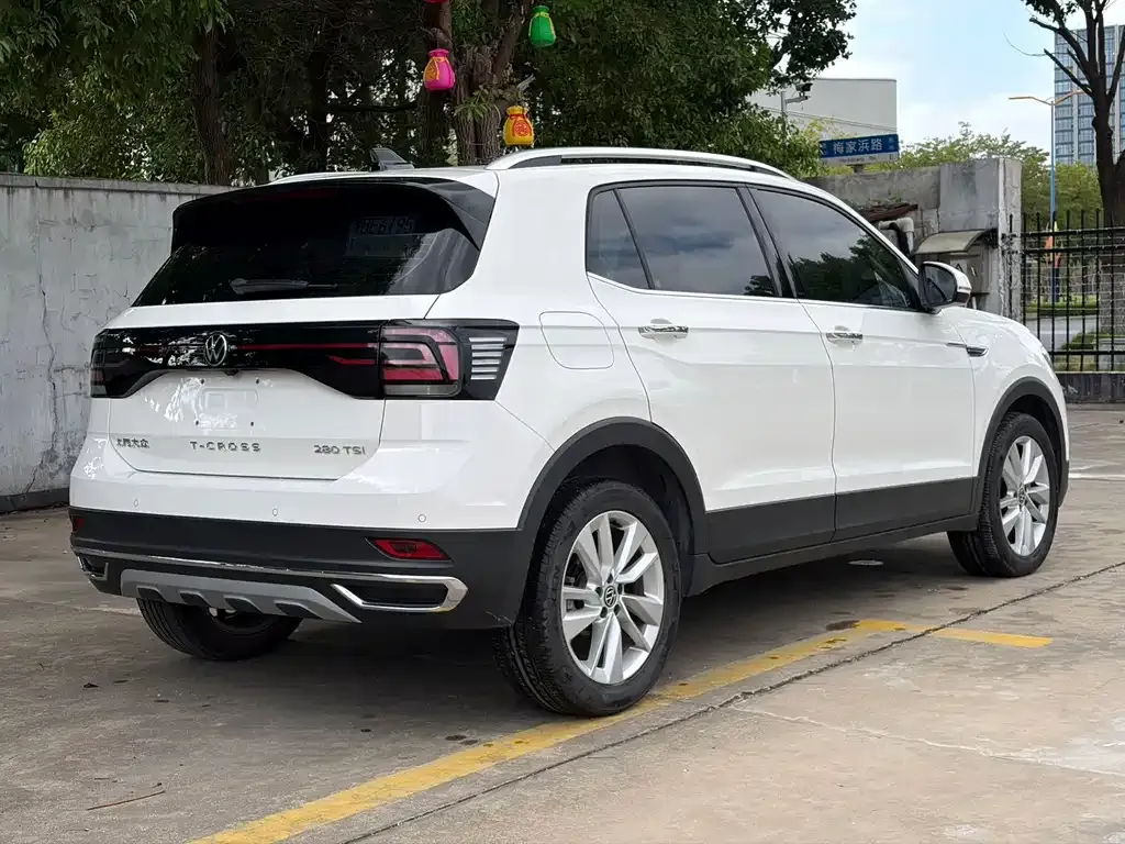 Volkswagen T-Cross — фото 9