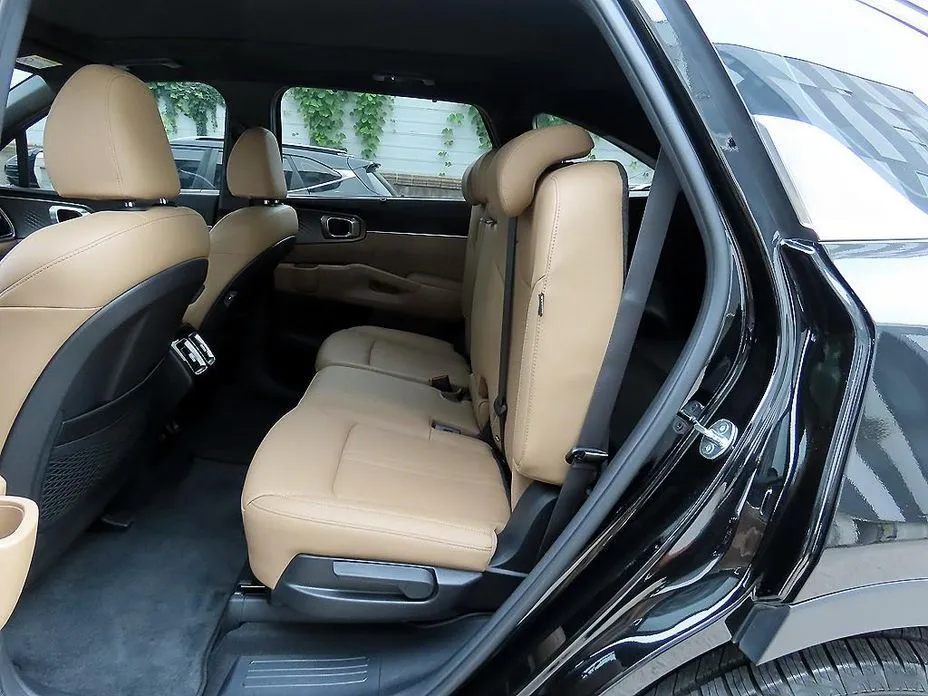 Kia Sorento — фото 4