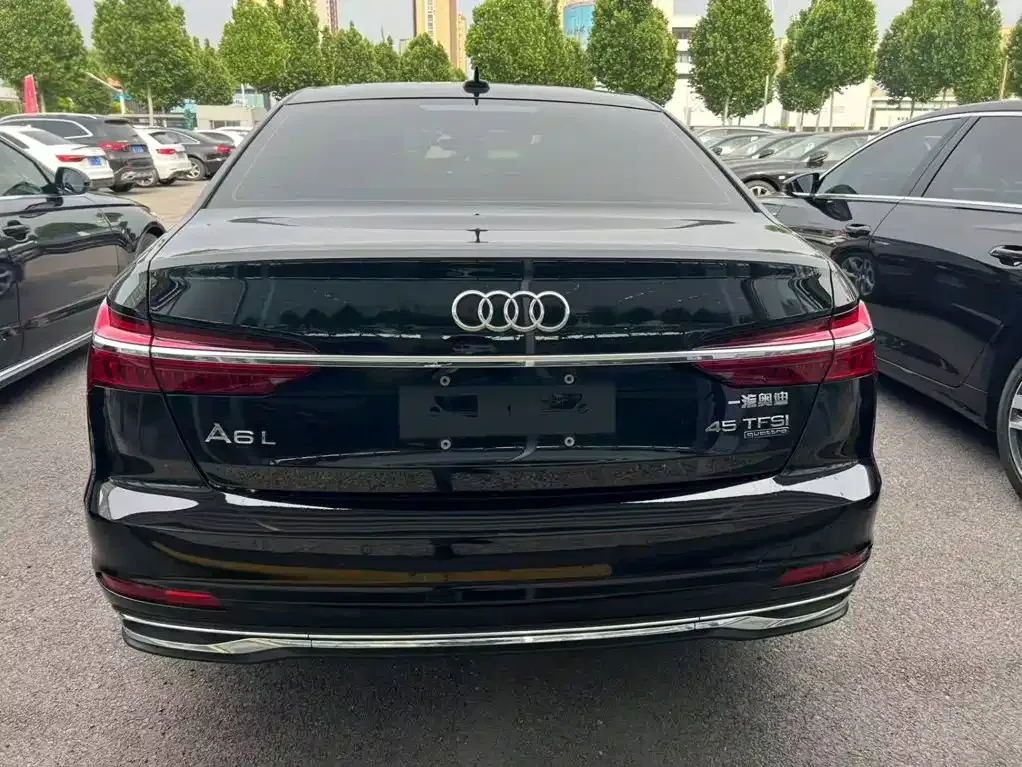 Audi A6L — фото 6