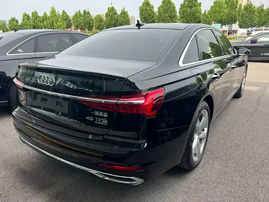 Audi A6L — фото 5