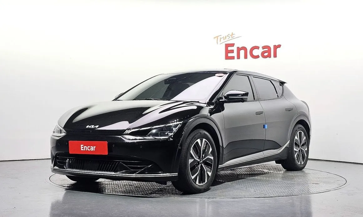Kia EV6 — фото 1