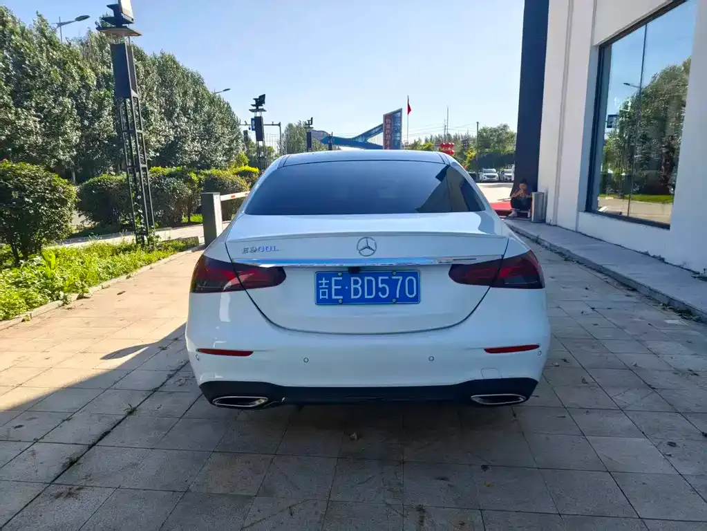 Mercedes-Benz E-Class (Import) — фото 3