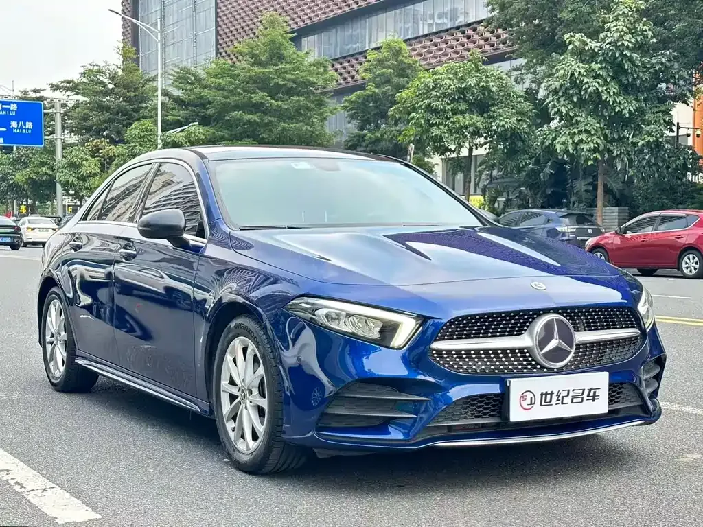 Mercedes-Benz A-Class — фото 8