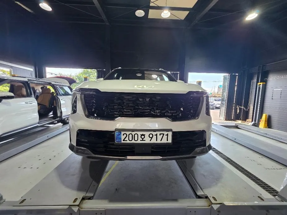 Kia Sorento — фото 4