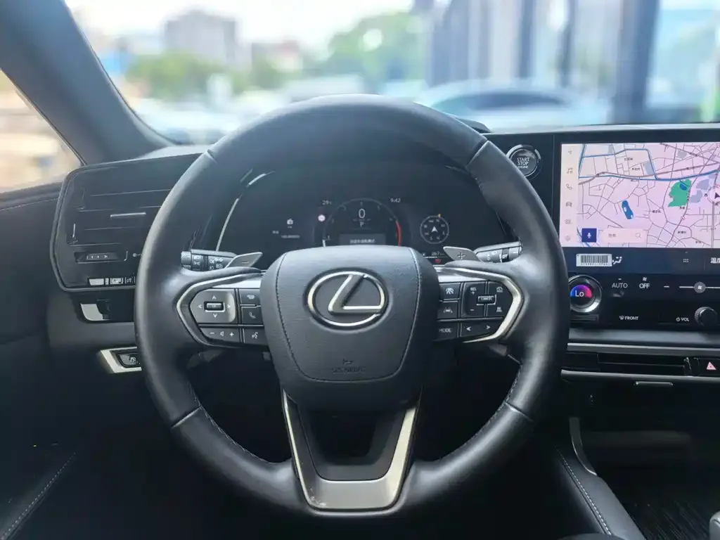 Lexus RX — фото 9