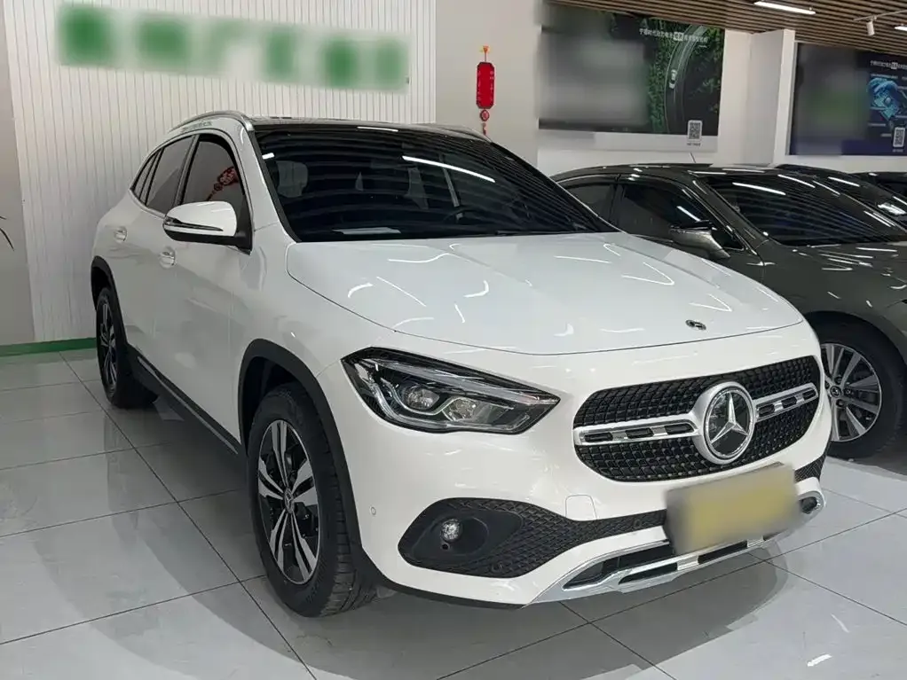 Mercedes-Benz GLA — фото 6