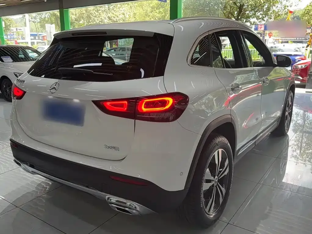 Mercedes-Benz GLA — фото 4