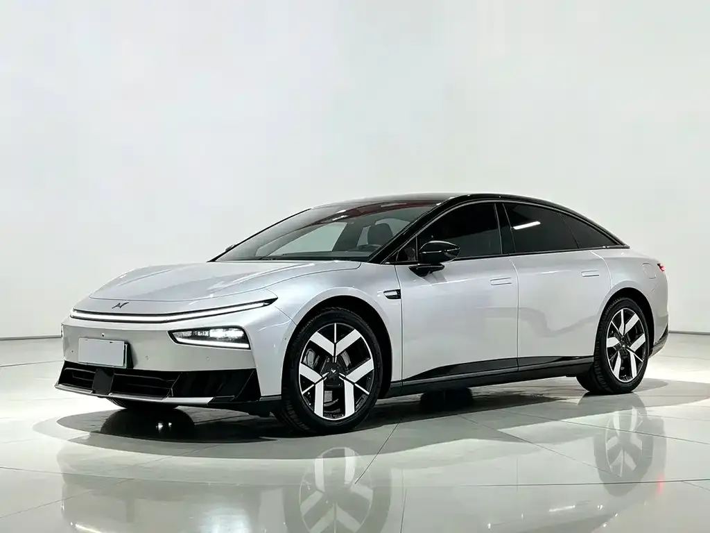XPeng P7+ — фото 1