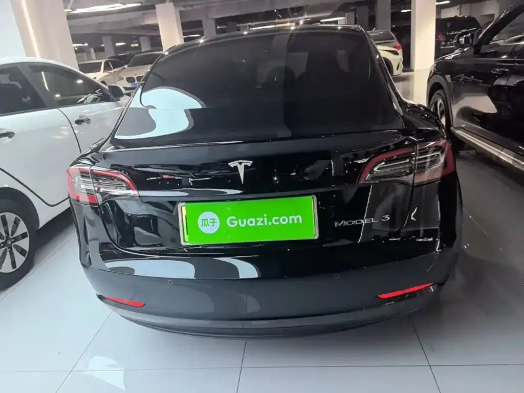 Tesla Model 3 — фото 2