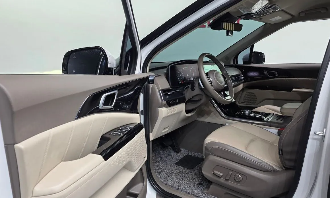Kia Carnival — фото 3