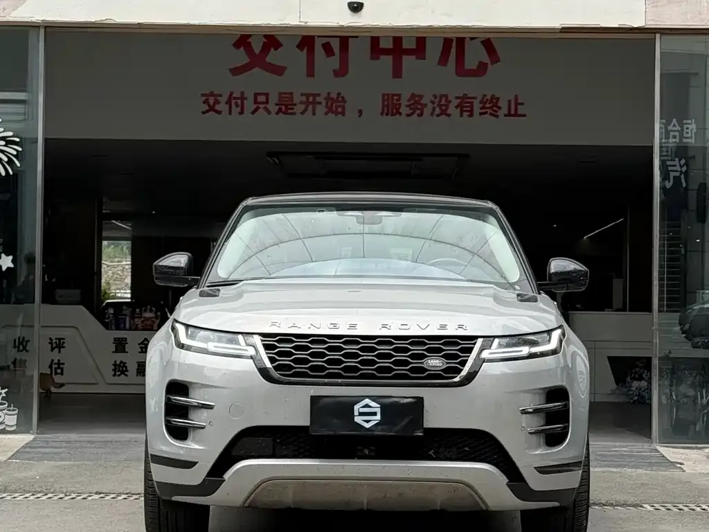 Land Rover Evoque — фото 1