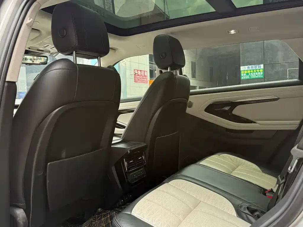 Land Rover Evoque — фото 8