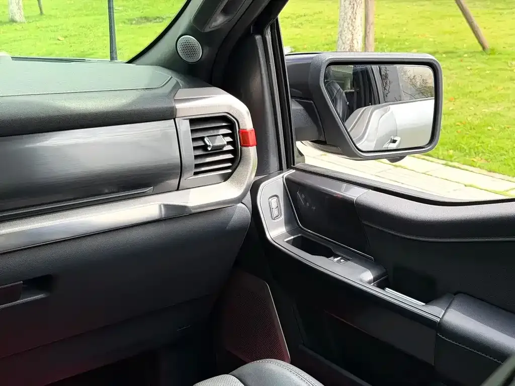 Ford F-150 Raptor — фото 7