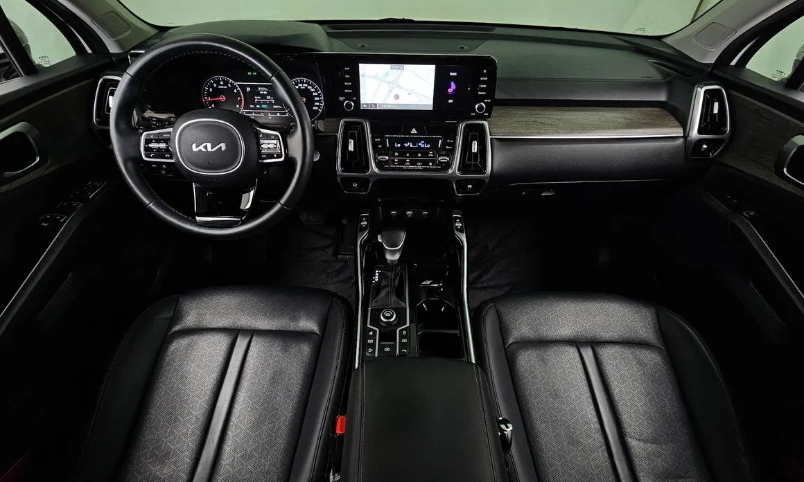 Kia Sorento — фото 9